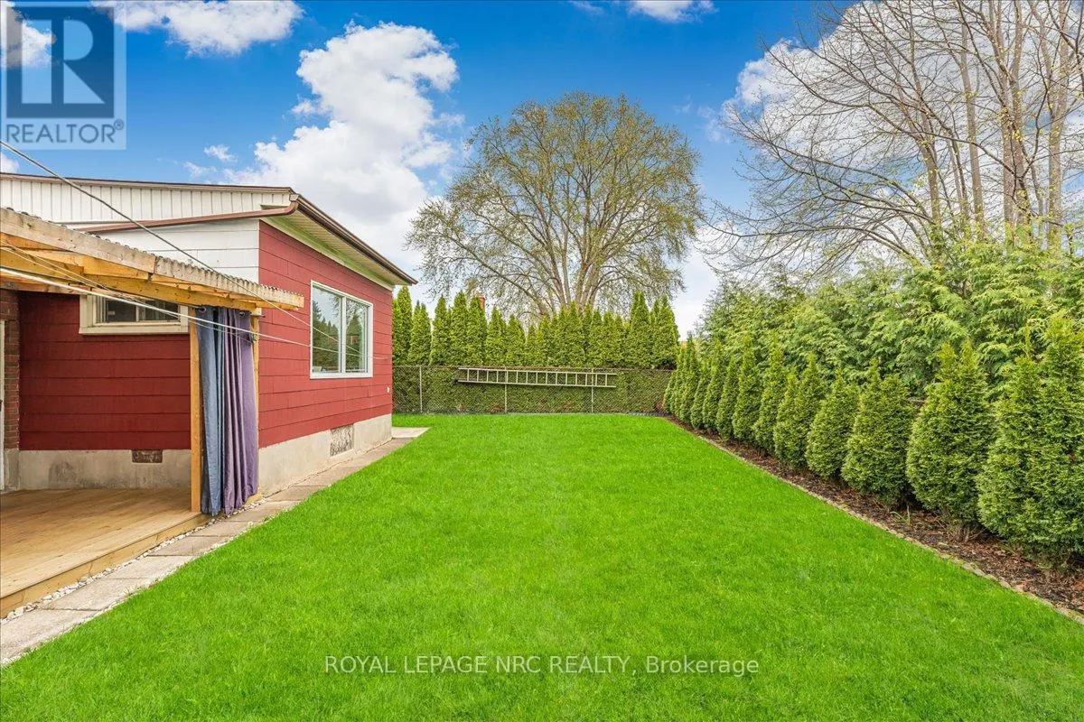 16 DUNRAVEN AVENUE