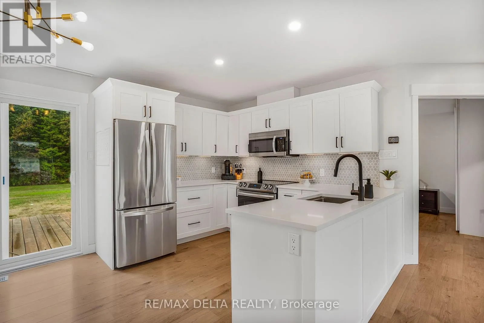 546 DEVISTA BOULEVARD