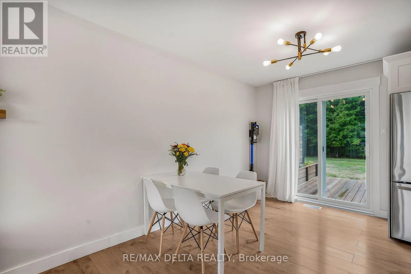 546 DEVISTA BOULEVARD