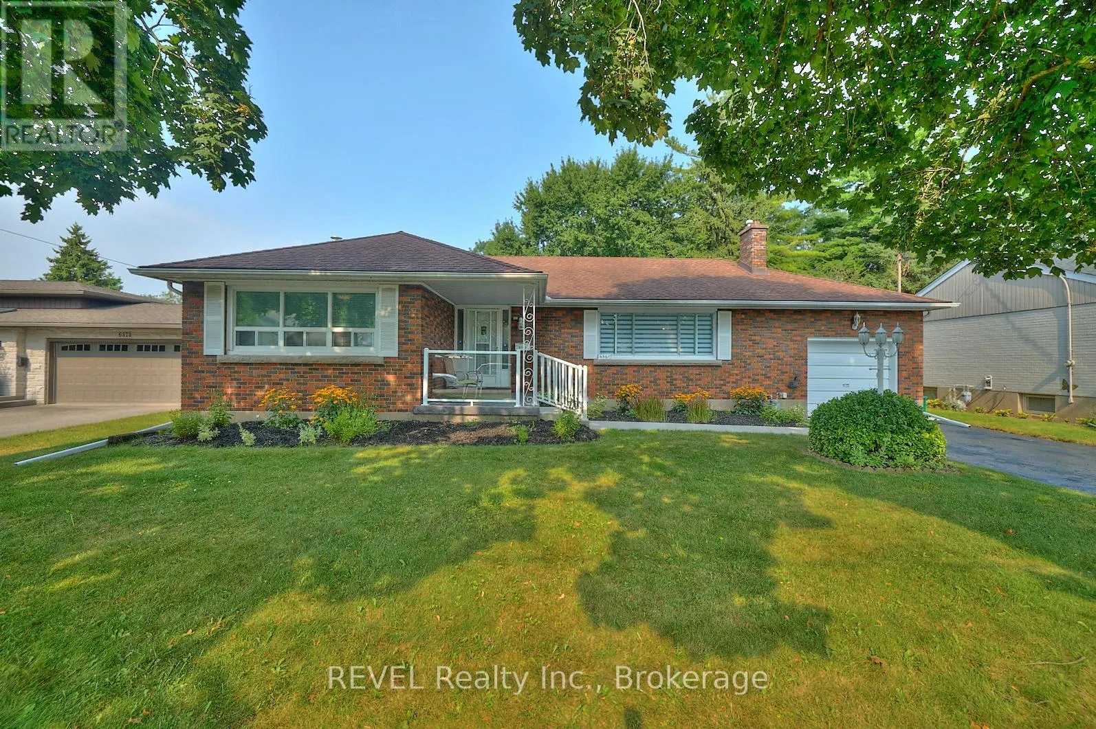 6361 CLARE CRESCENT
