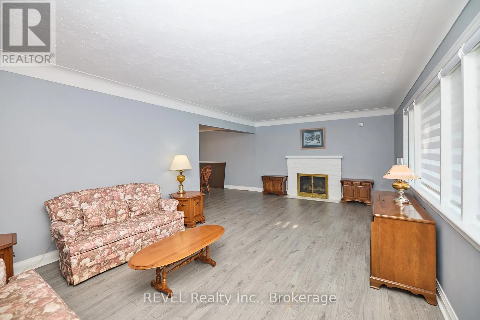 6361 CLARE CRESCENT