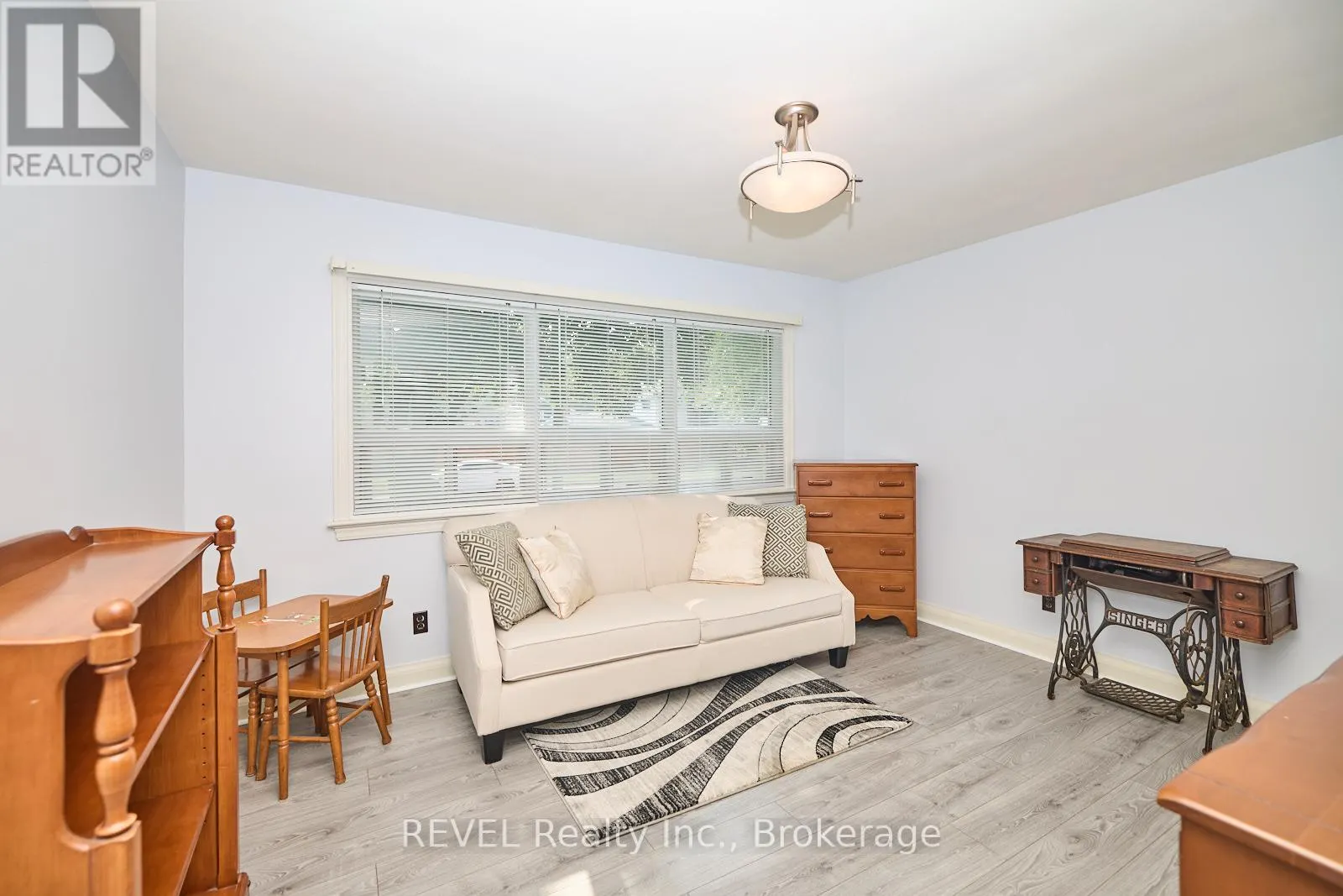 6361 CLARE CRESCENT
