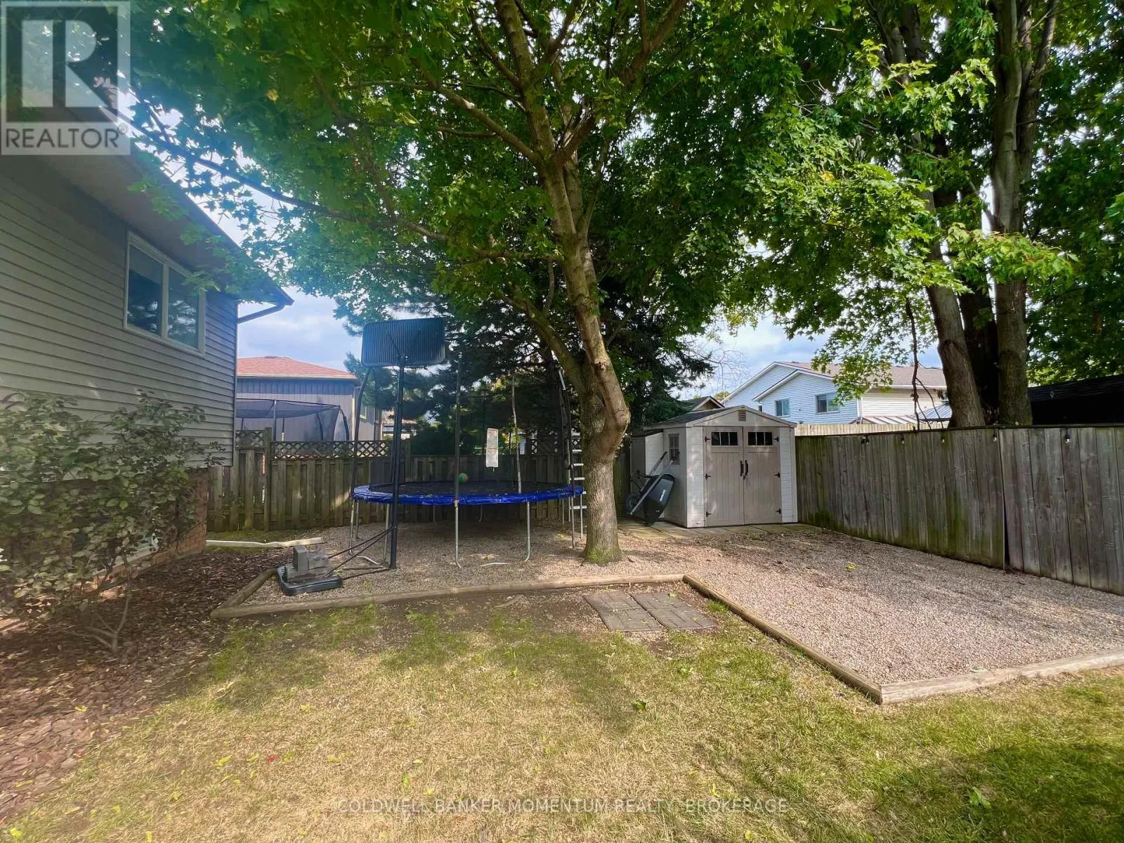 3933 VINEYARD CRESCENT