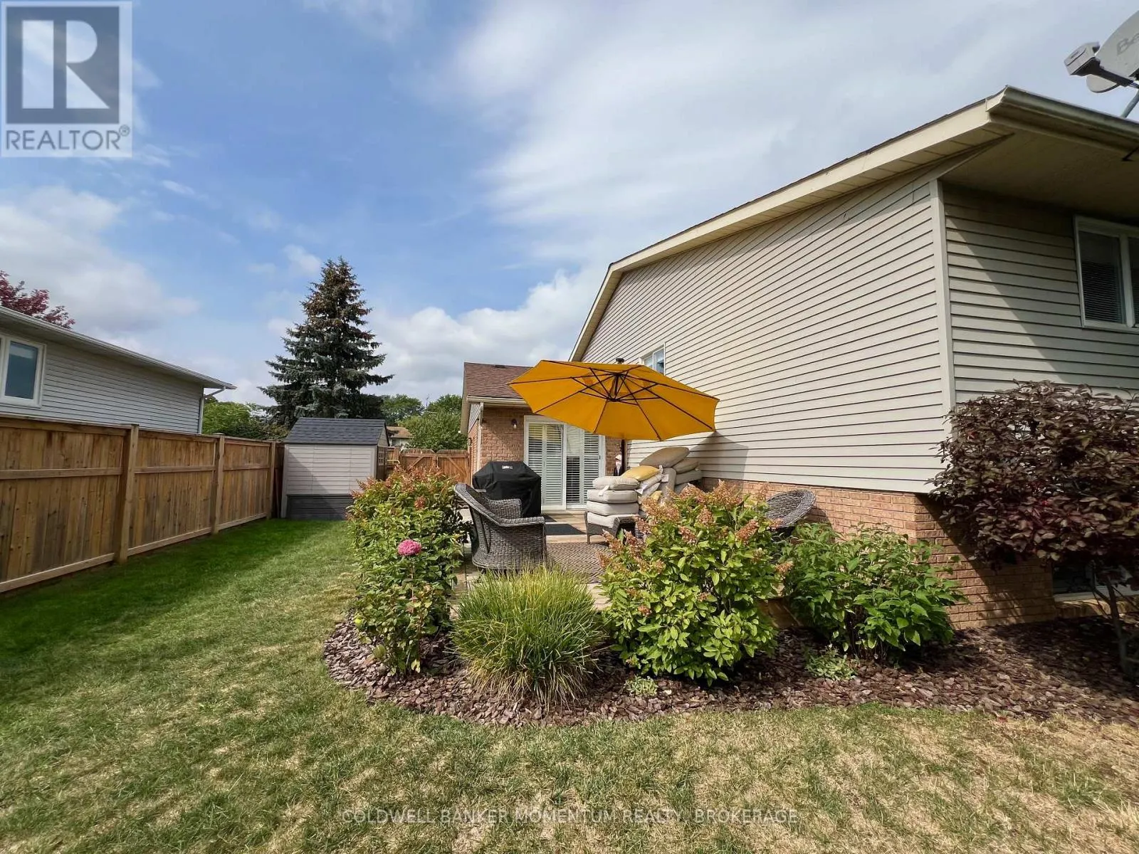 3933 VINEYARD CRESCENT