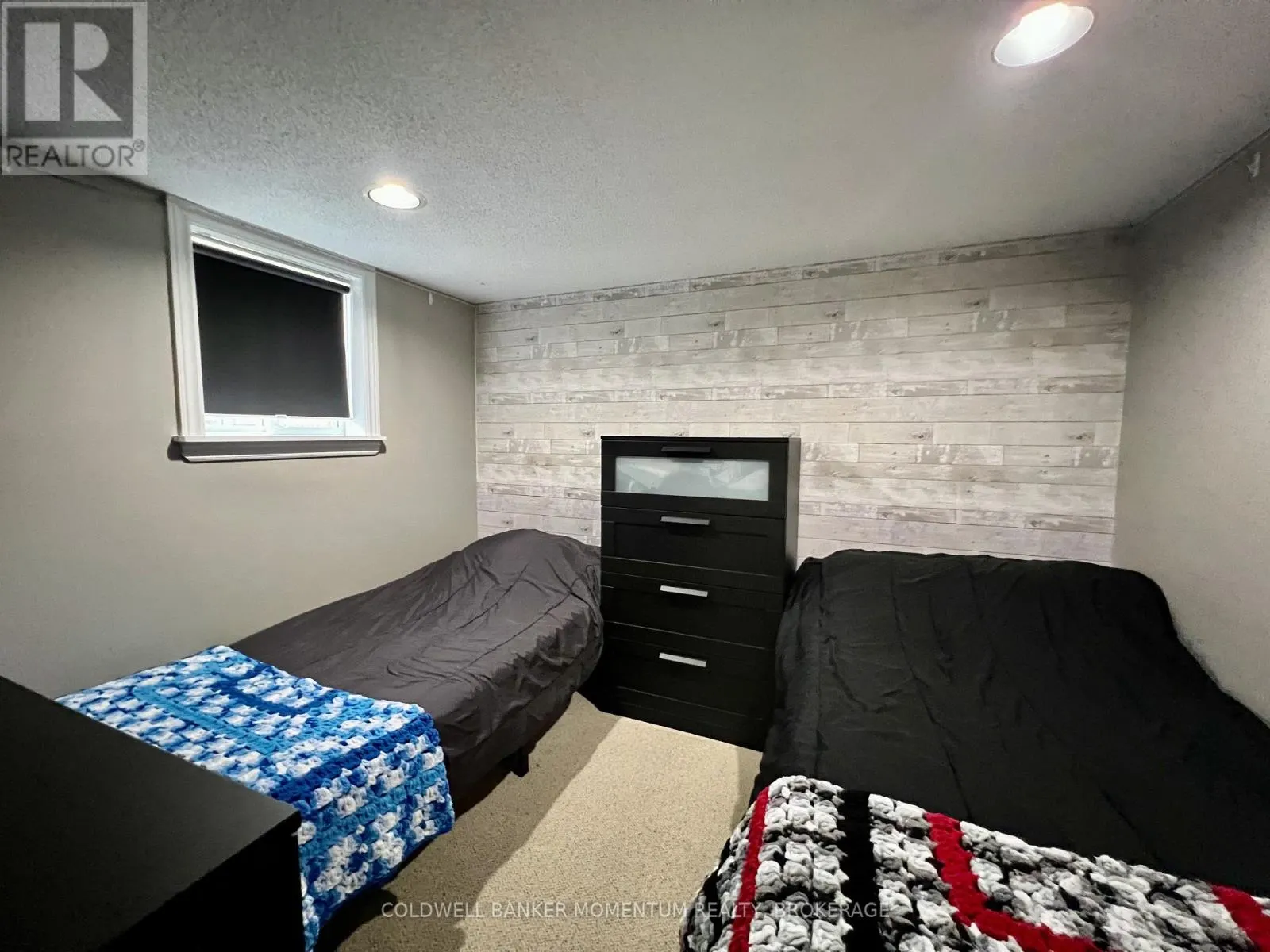 3933 VINEYARD CRESCENT