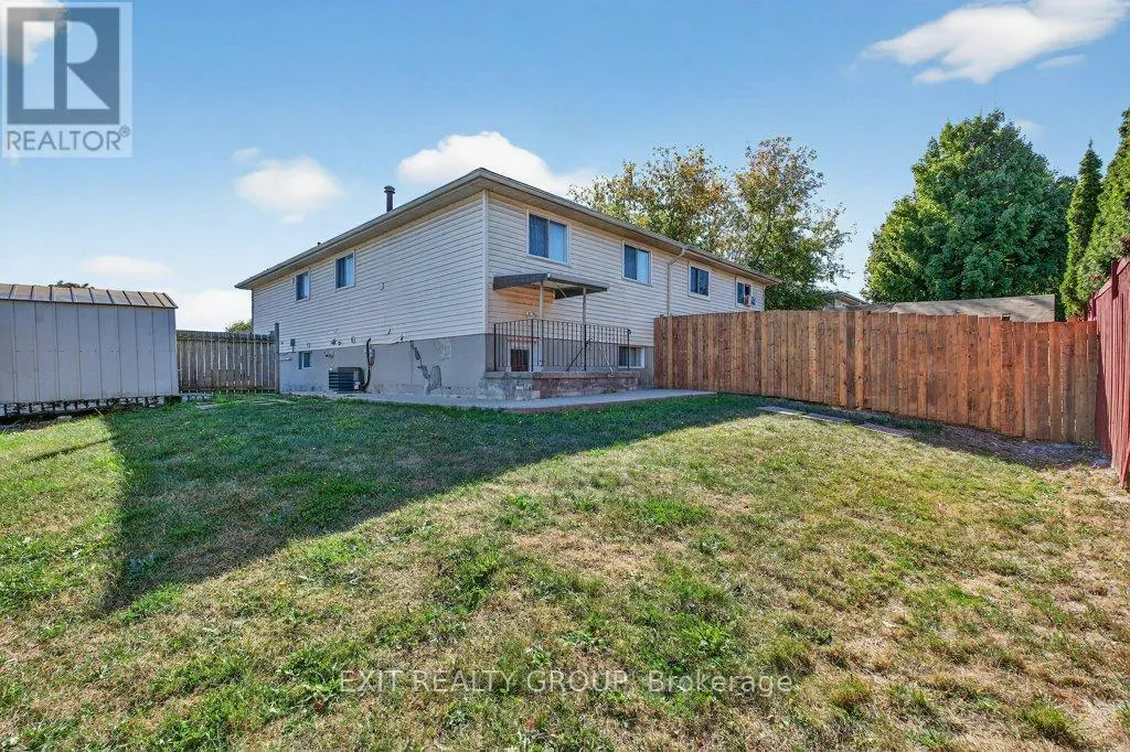 216 MCLELLAN COURT