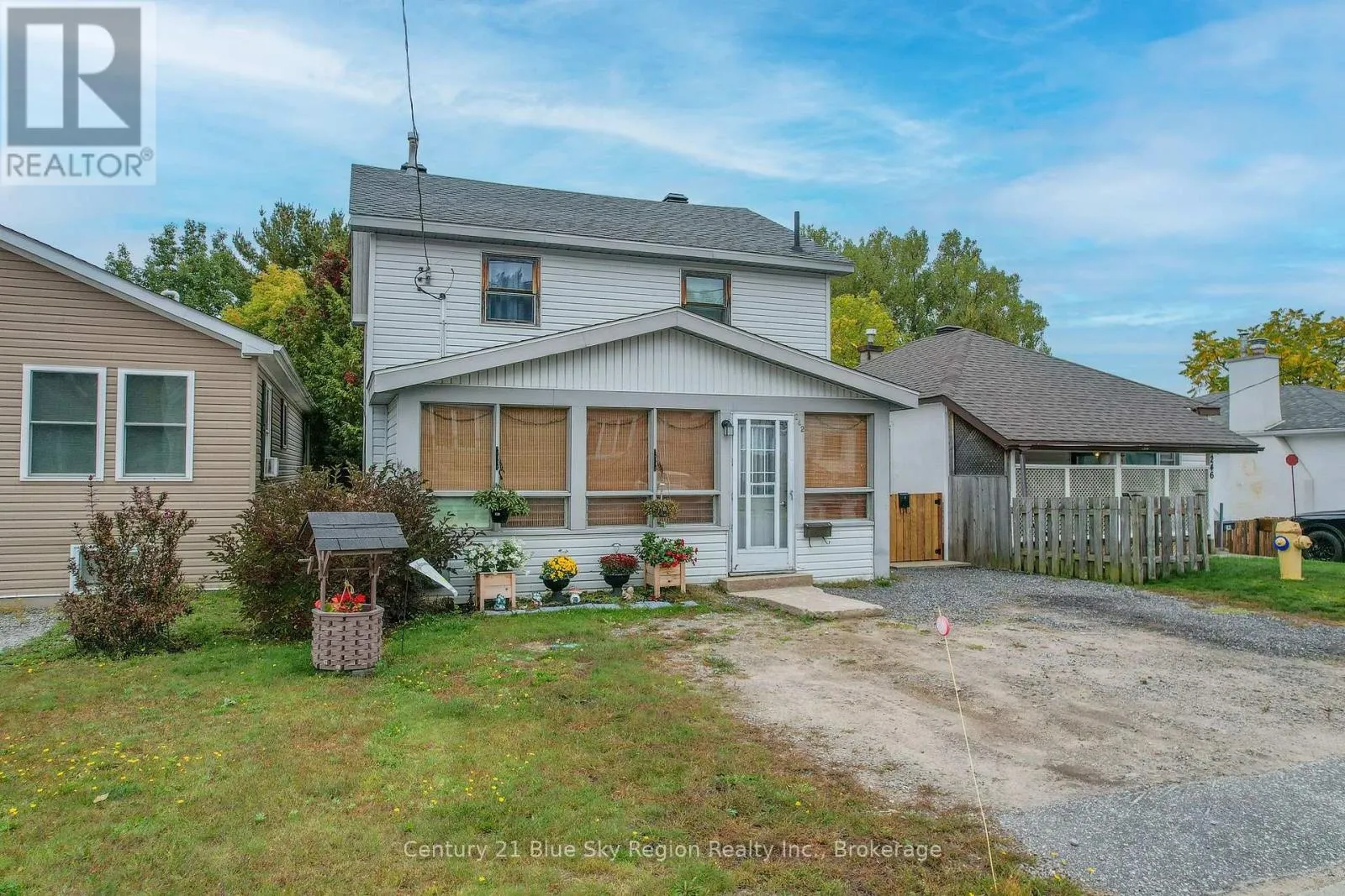 242 PRINCESS AVENUE E