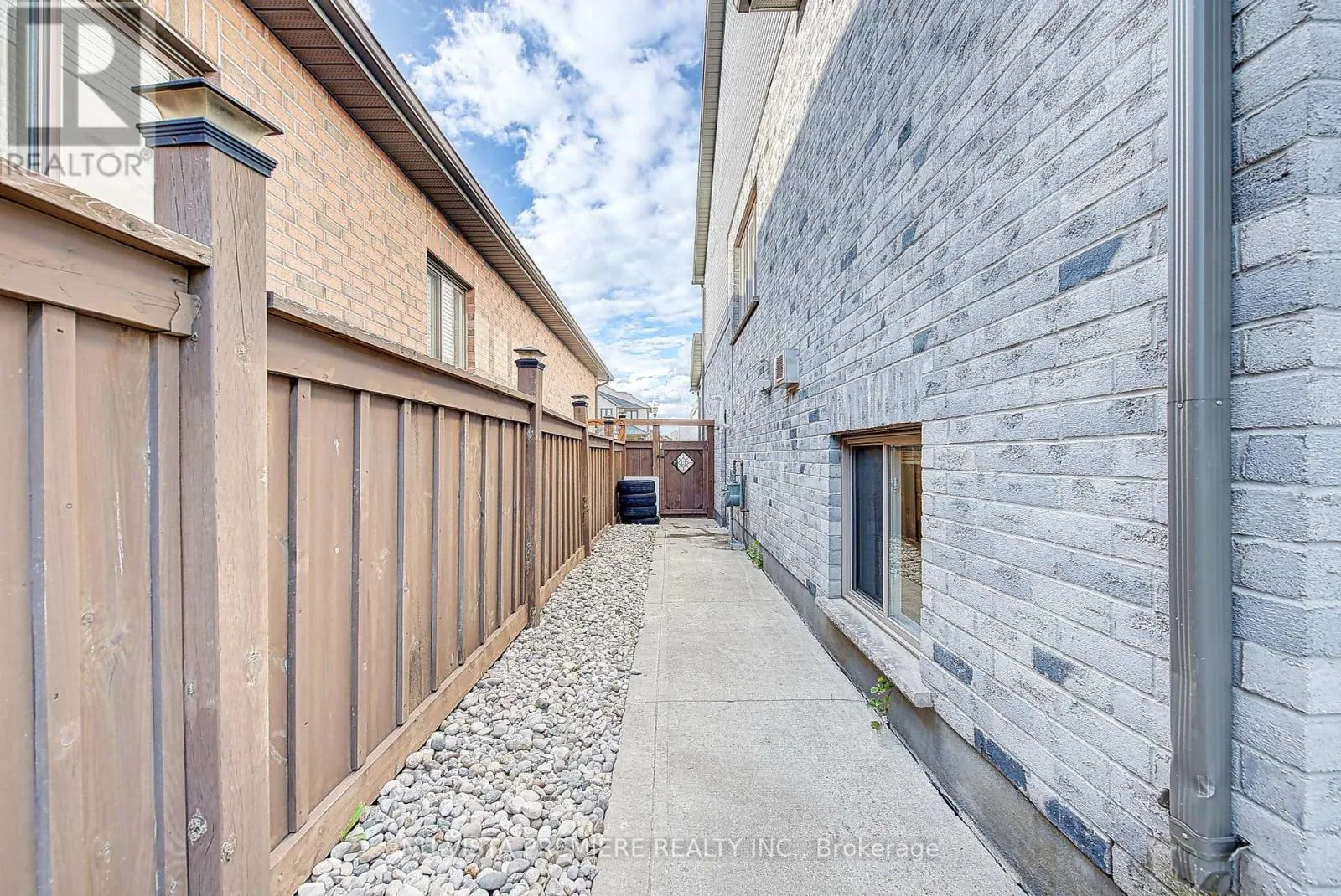 3144 JINNIES STREET