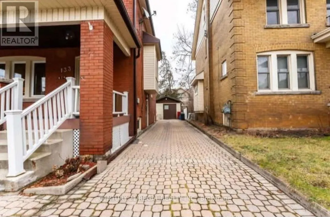 UPPER - 133 EASTBOURNE AVENUE