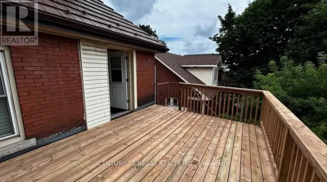UPPER - 133 EASTBOURNE AVENUE