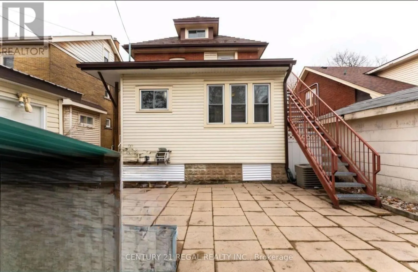 UPPER - 133 EASTBOURNE AVENUE