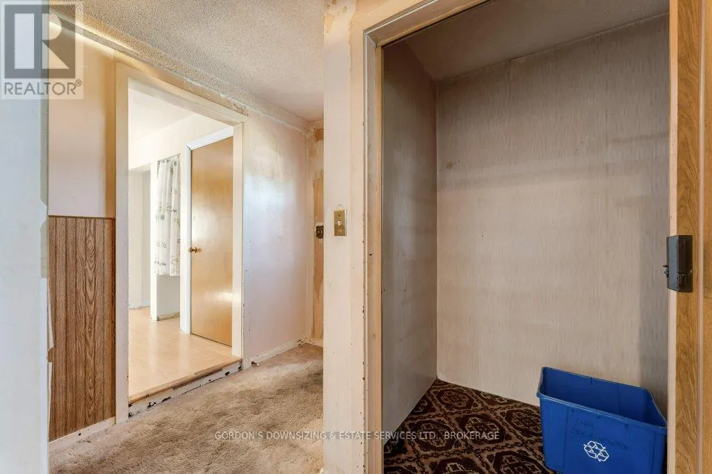 144 CALDERWOOD DRIVE