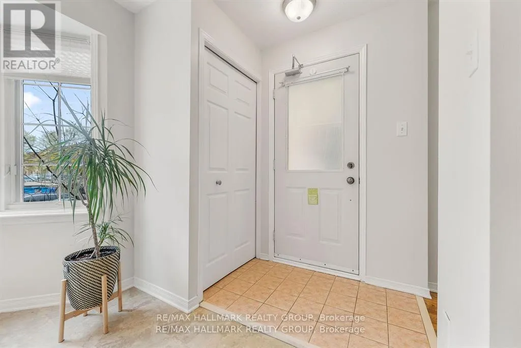110H CENTREPOINTE DRIVE