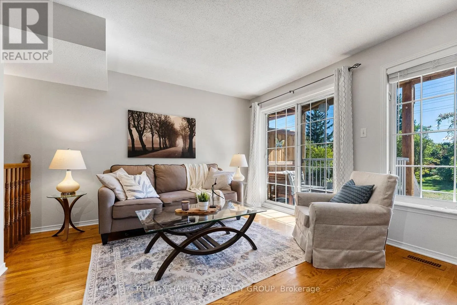 110H CENTREPOINTE DRIVE