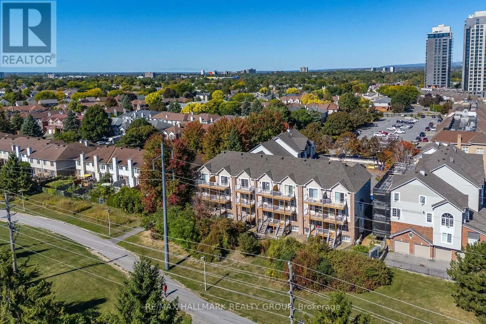 110H CENTREPOINTE DRIVE