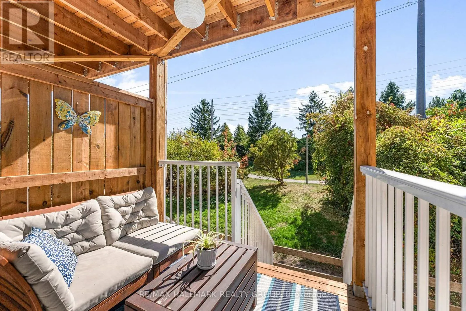 110H CENTREPOINTE DRIVE