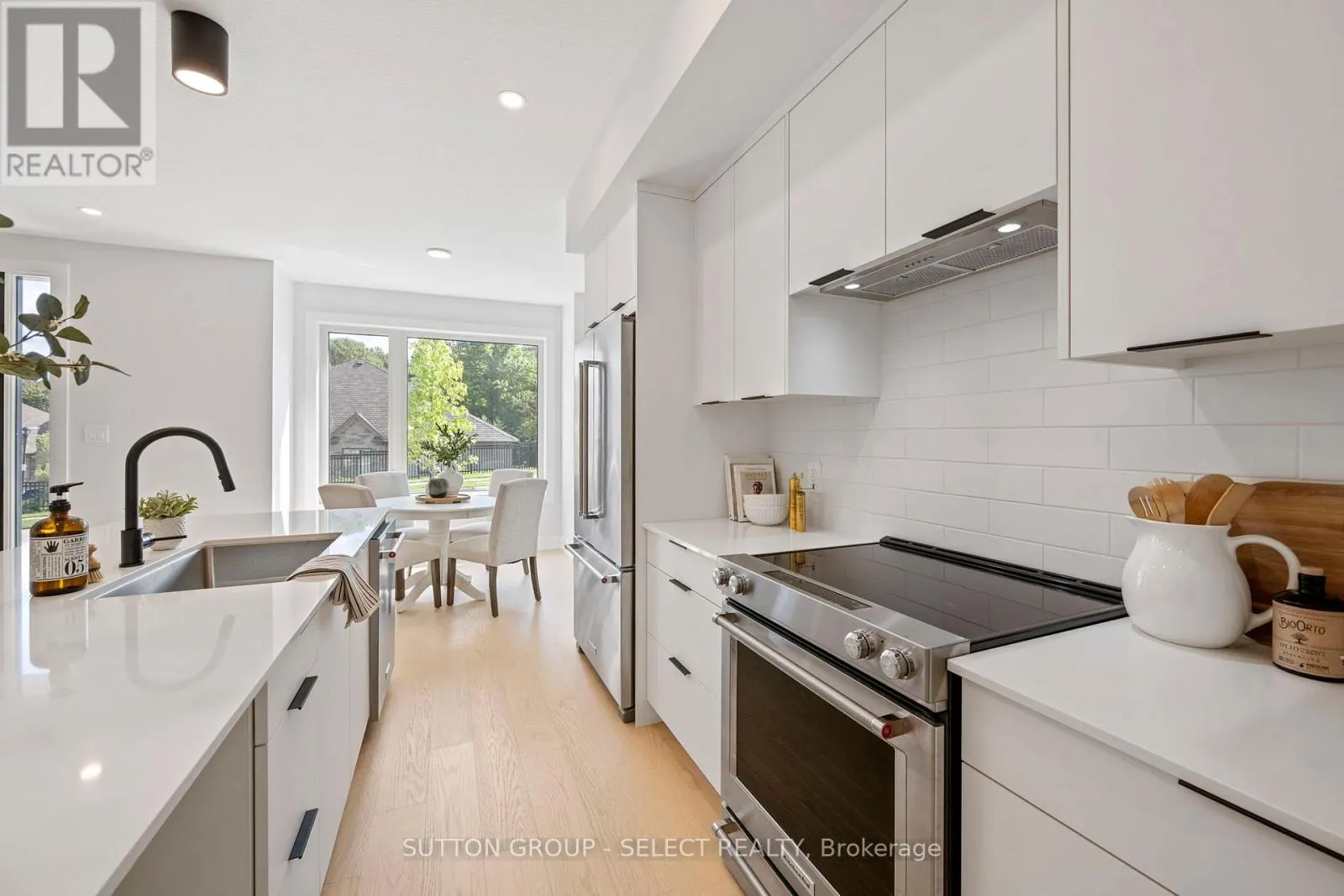 36 - 1175 RIVERBEND ROAD, #36