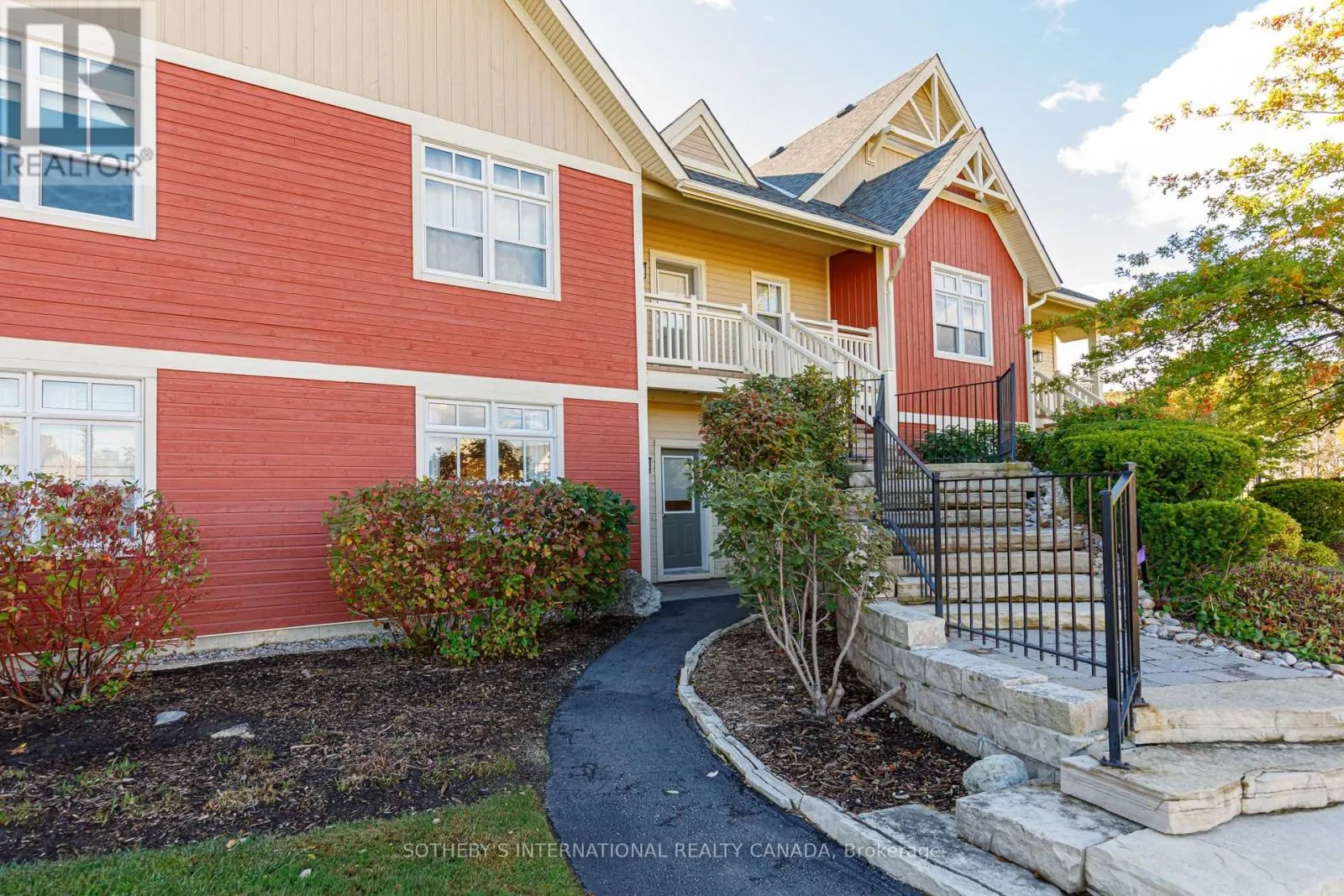 120 - 125 FAIRWAY COURT
