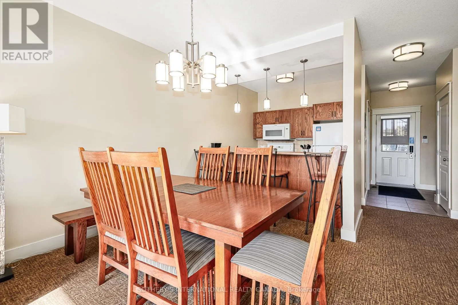 120 - 125 FAIRWAY COURT