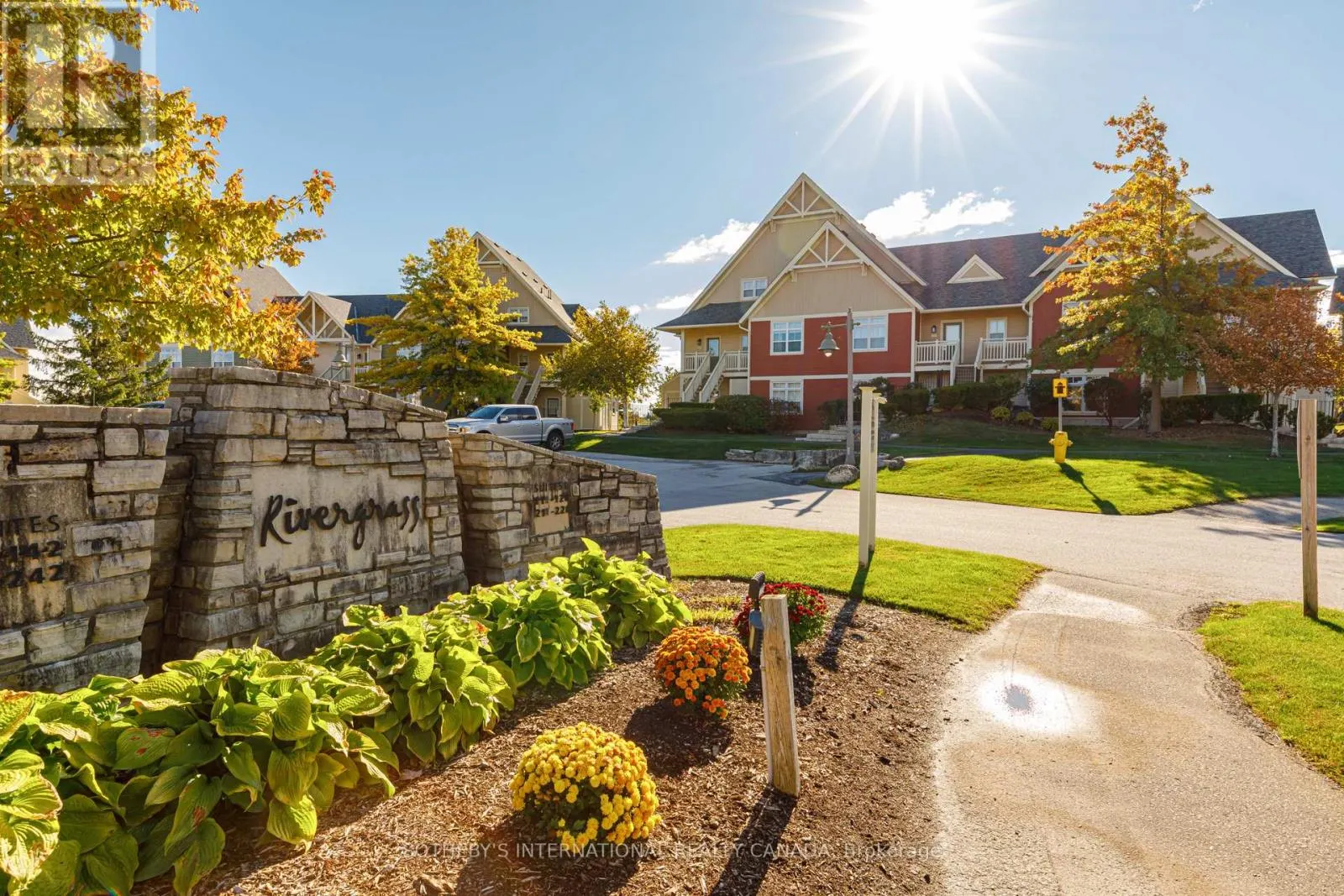 120 - 125 FAIRWAY COURT