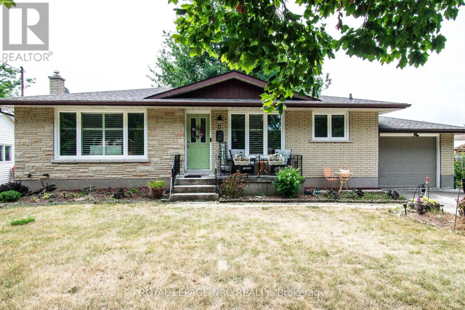73 LOCKVIEW CRESCENT