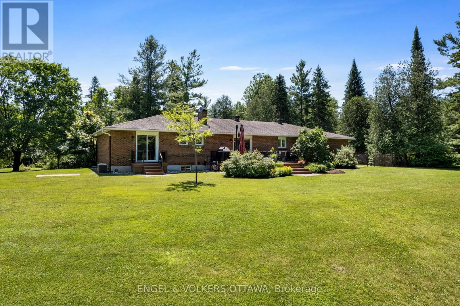 656 SPRUCE RIDGE ROAD
