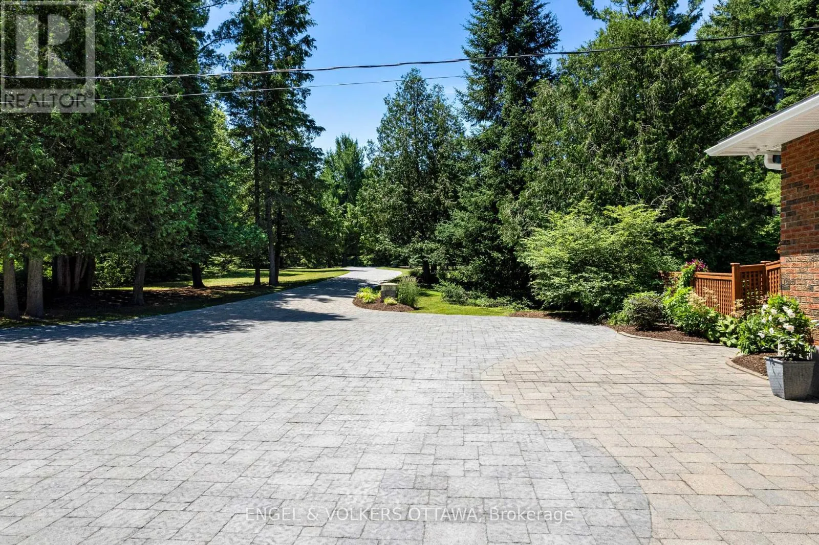 656 SPRUCE RIDGE ROAD