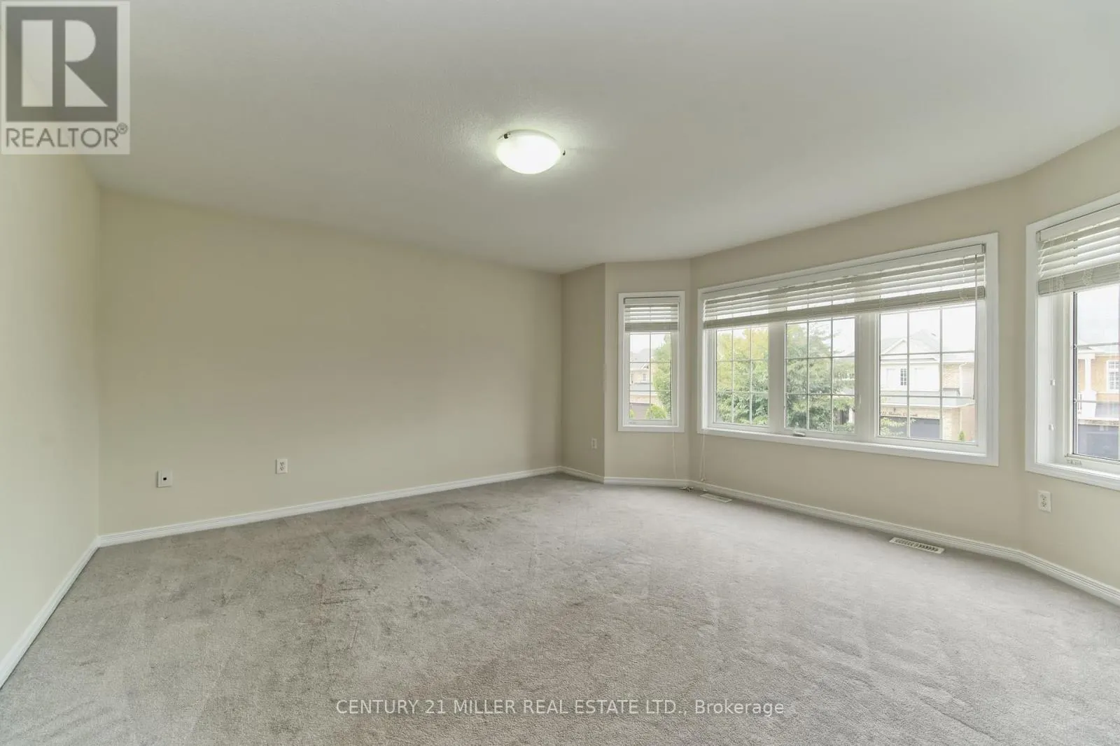 126 MERRILEE CRESCENT