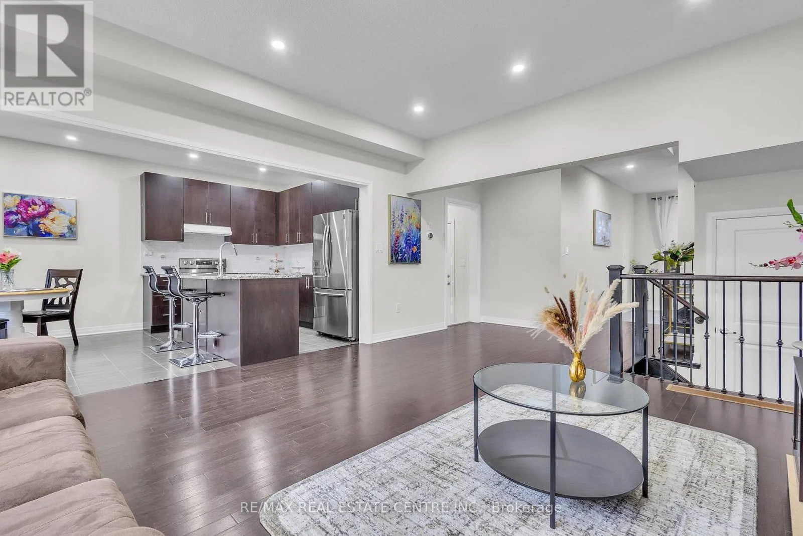 4 SLATER STREET