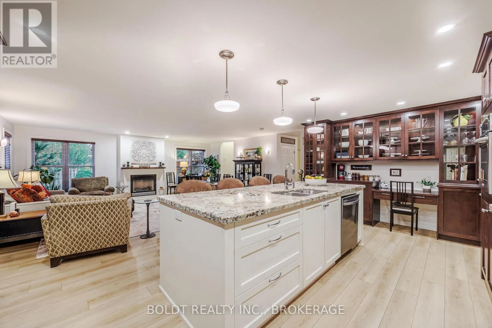 25 NEPTUNE DRIVE