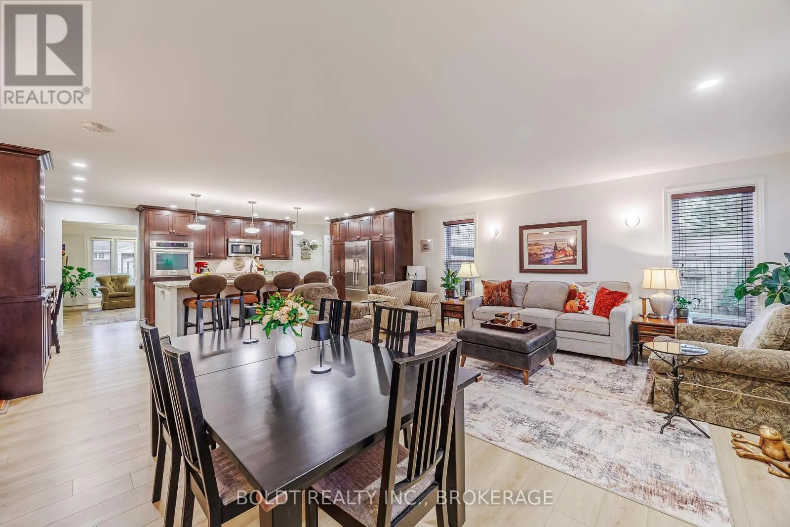 25 NEPTUNE DRIVE