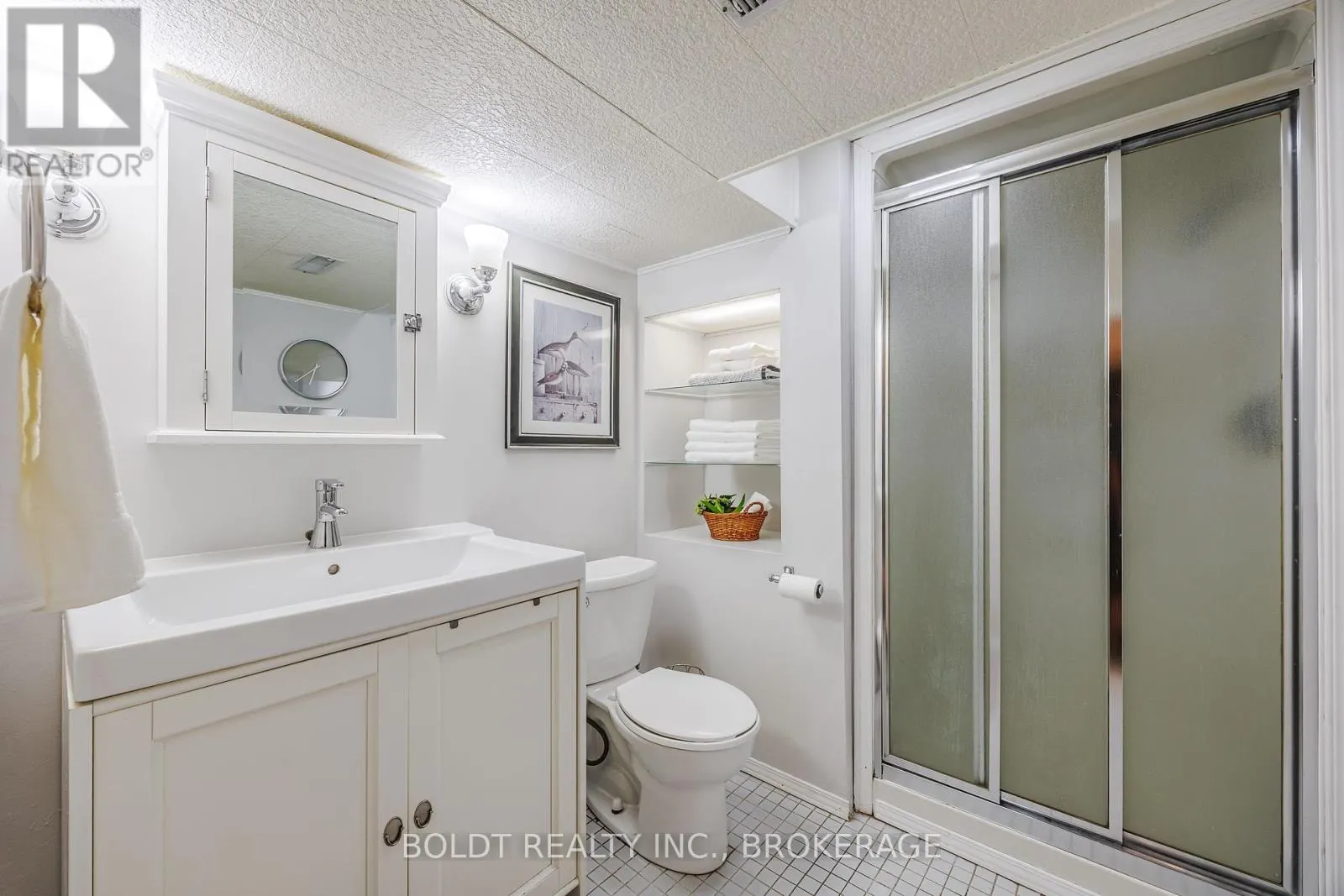 25 NEPTUNE DRIVE