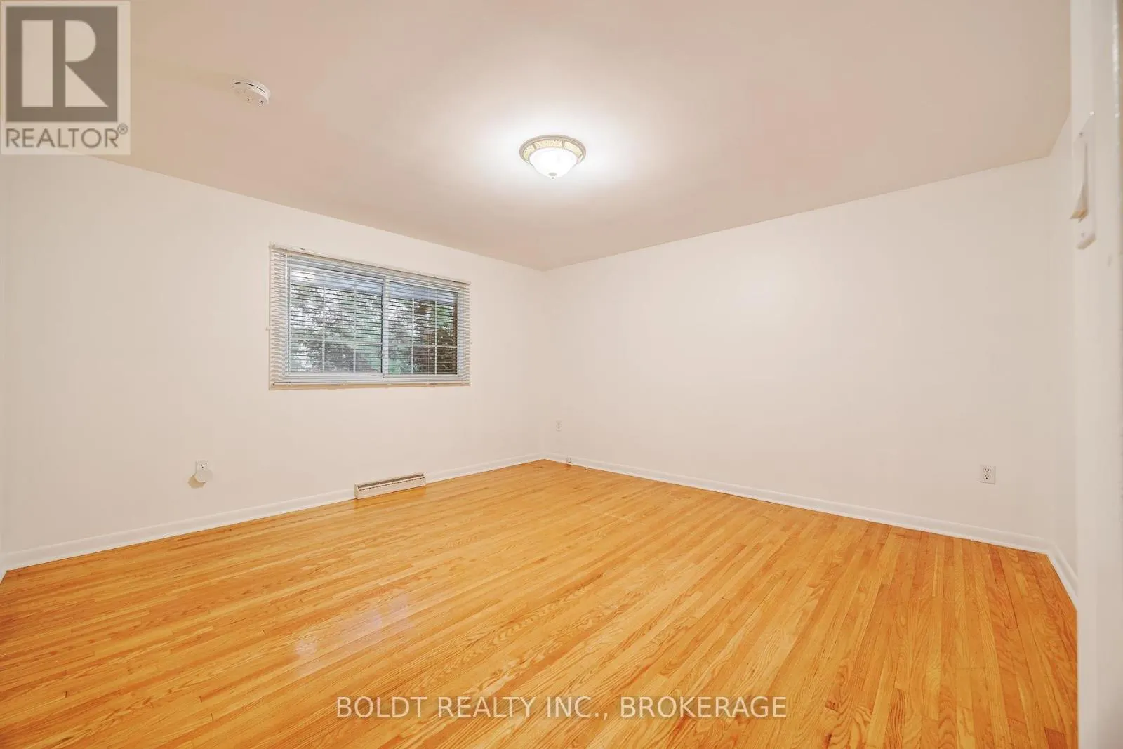25 NEPTUNE DRIVE