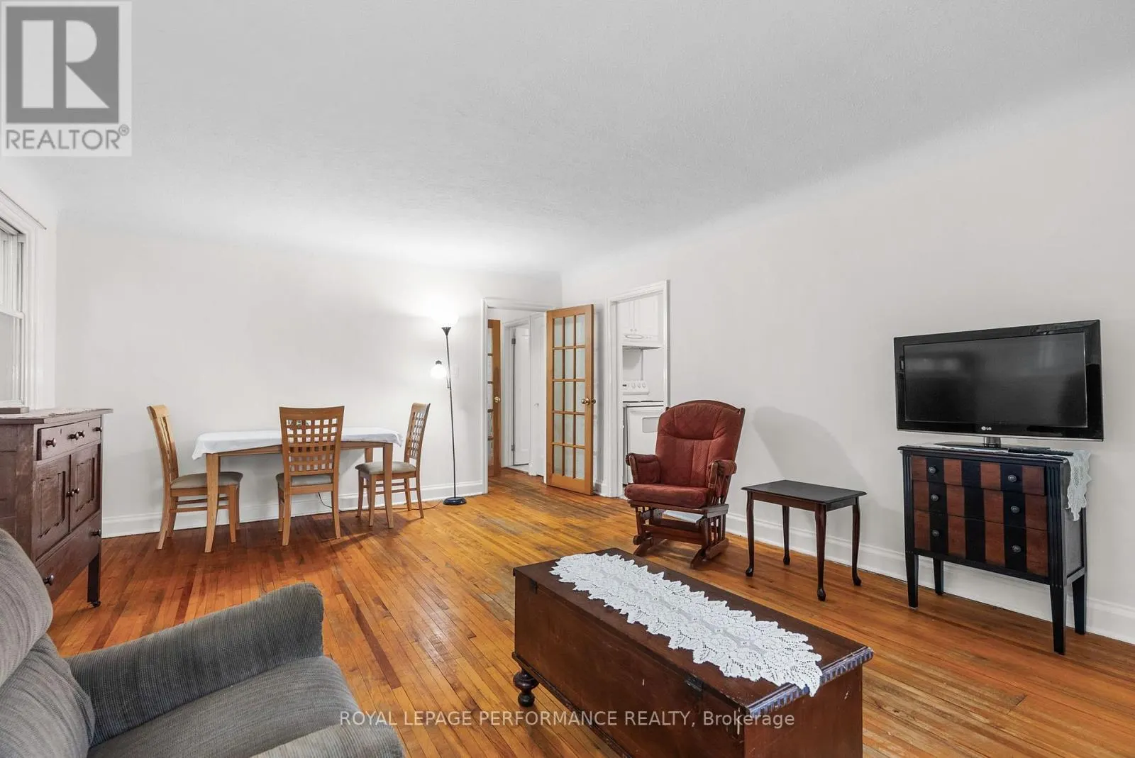 72 DAGMAR AVENUE