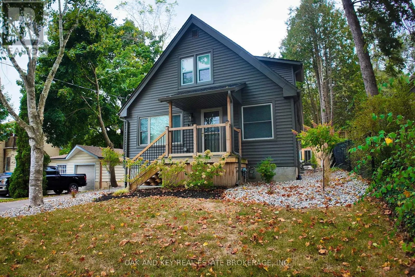 LOWER - 14 BRITANNIA AVENUE, #Lower