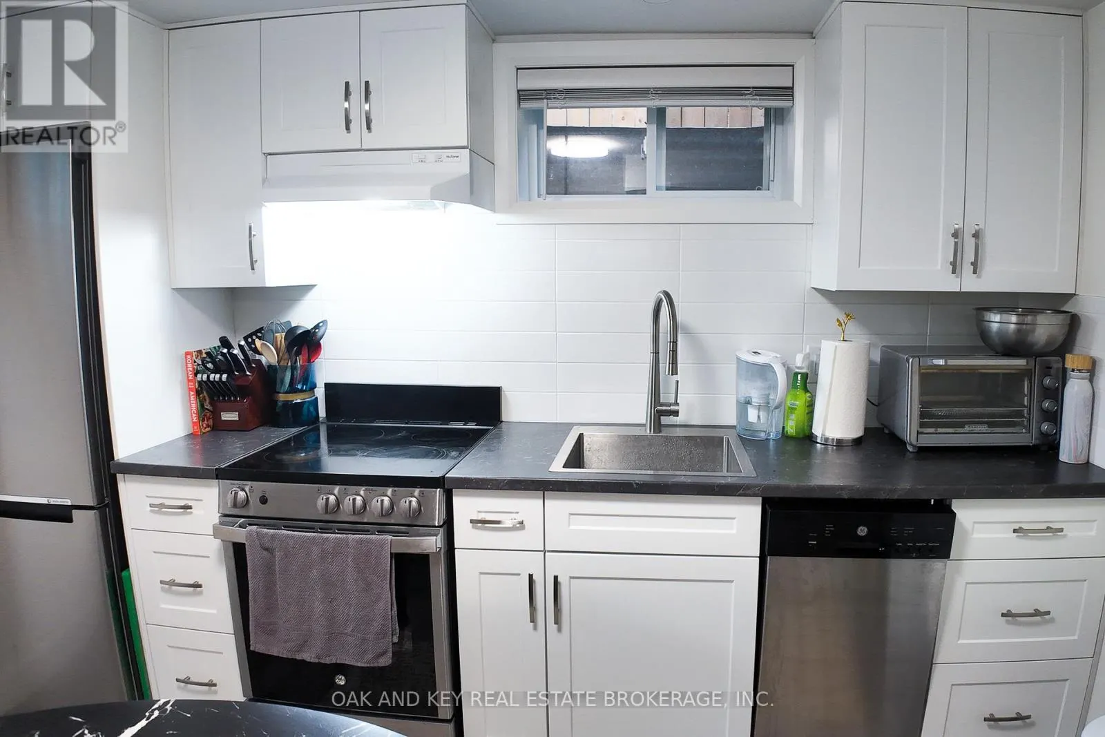 LOWER - 14 BRITANNIA AVENUE, #Lower