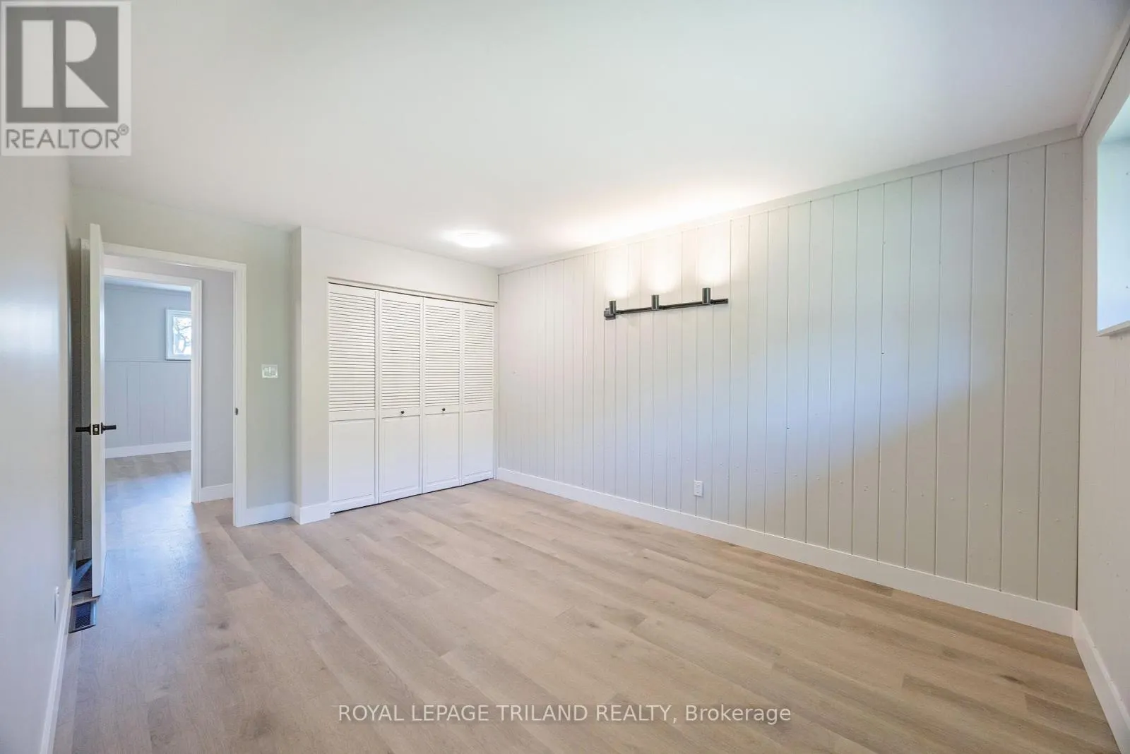829 AVON DRIVE