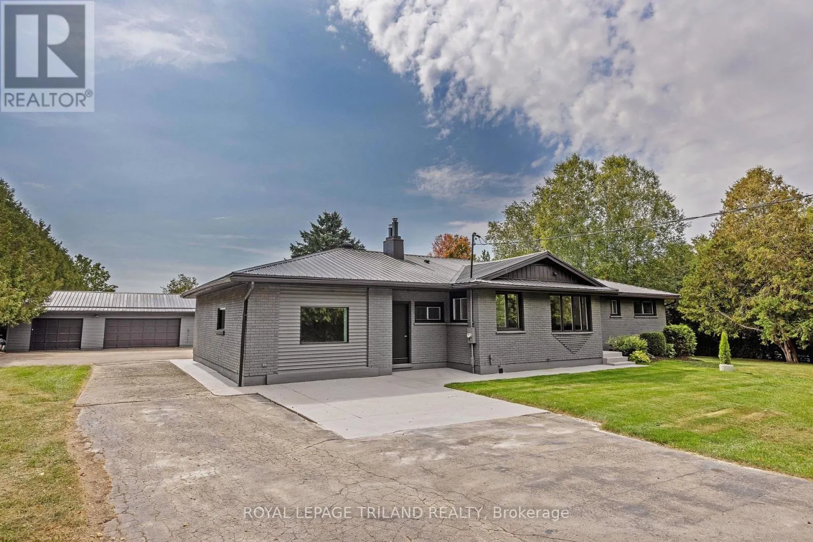 829 AVON DRIVE