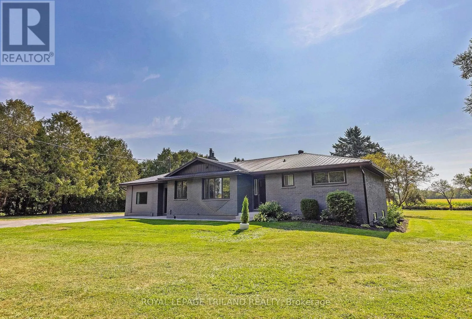 829 AVON DRIVE