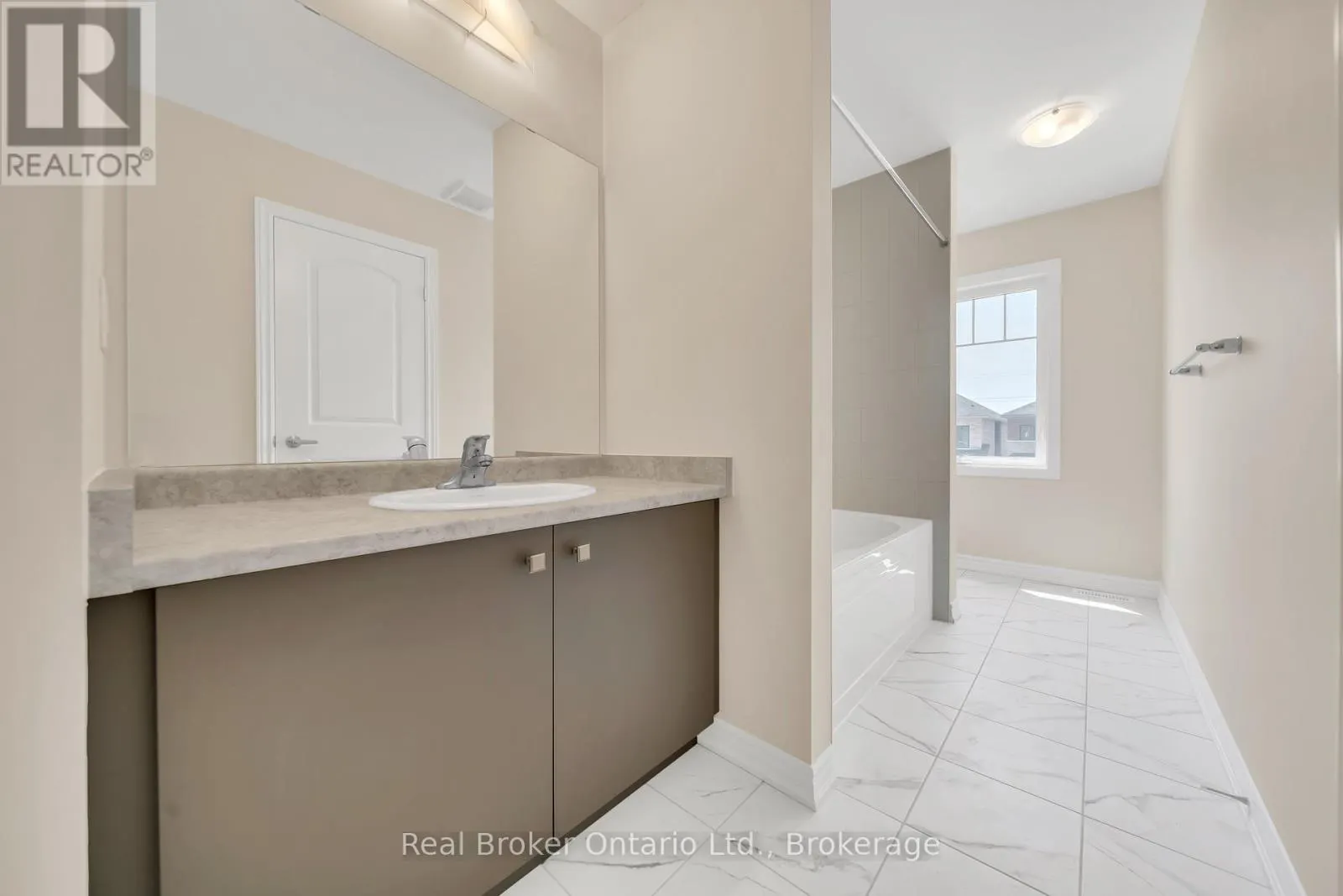 216 VANILLA TRAIL
