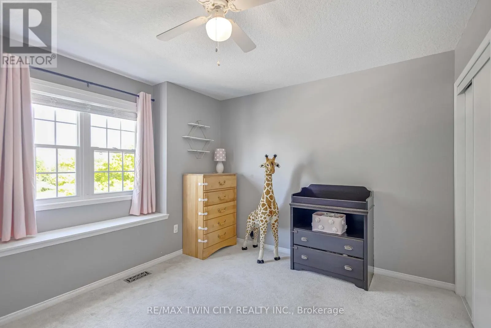 27 SHANTZ AVENUE