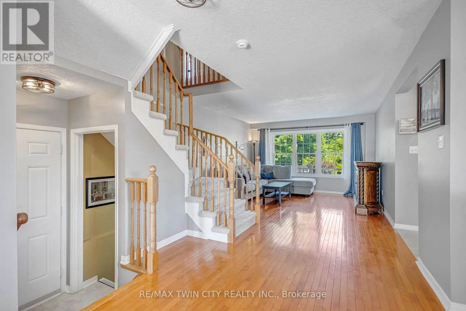 27 SHANTZ AVENUE