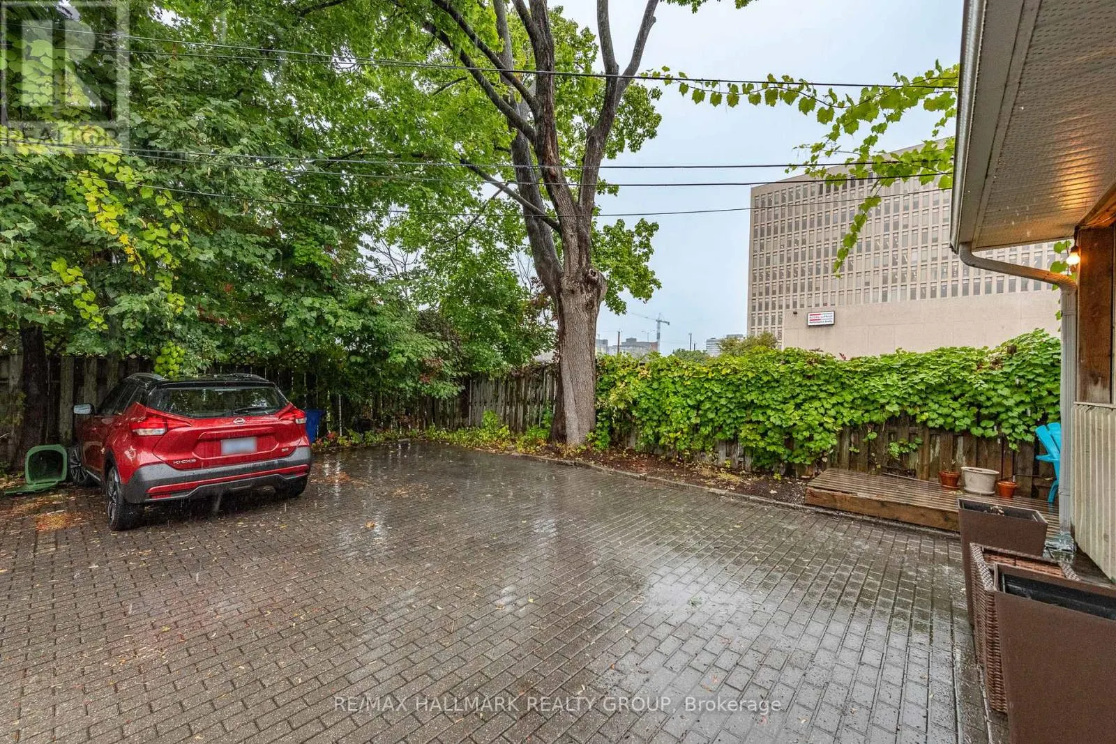 183 PRETORIA AVENUE