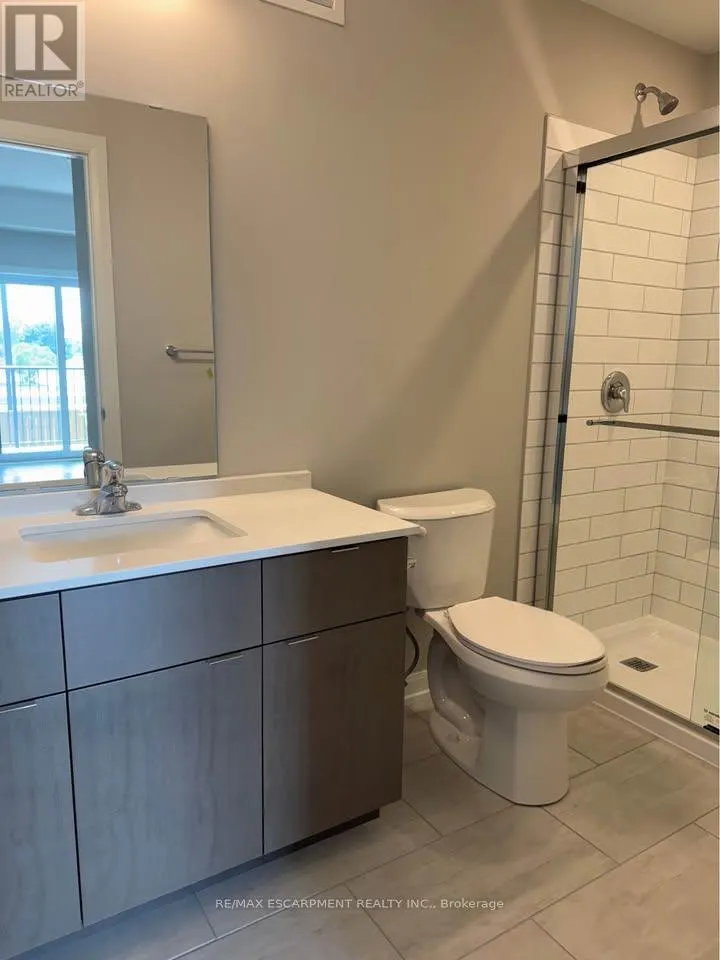 115 - 708 WOOLWICH STREET