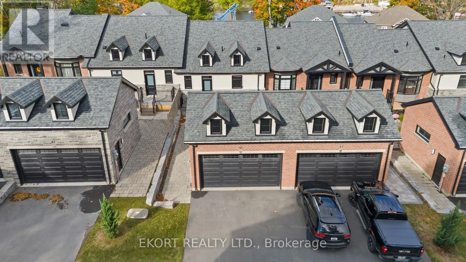 45 BENTLEY CRESCENT