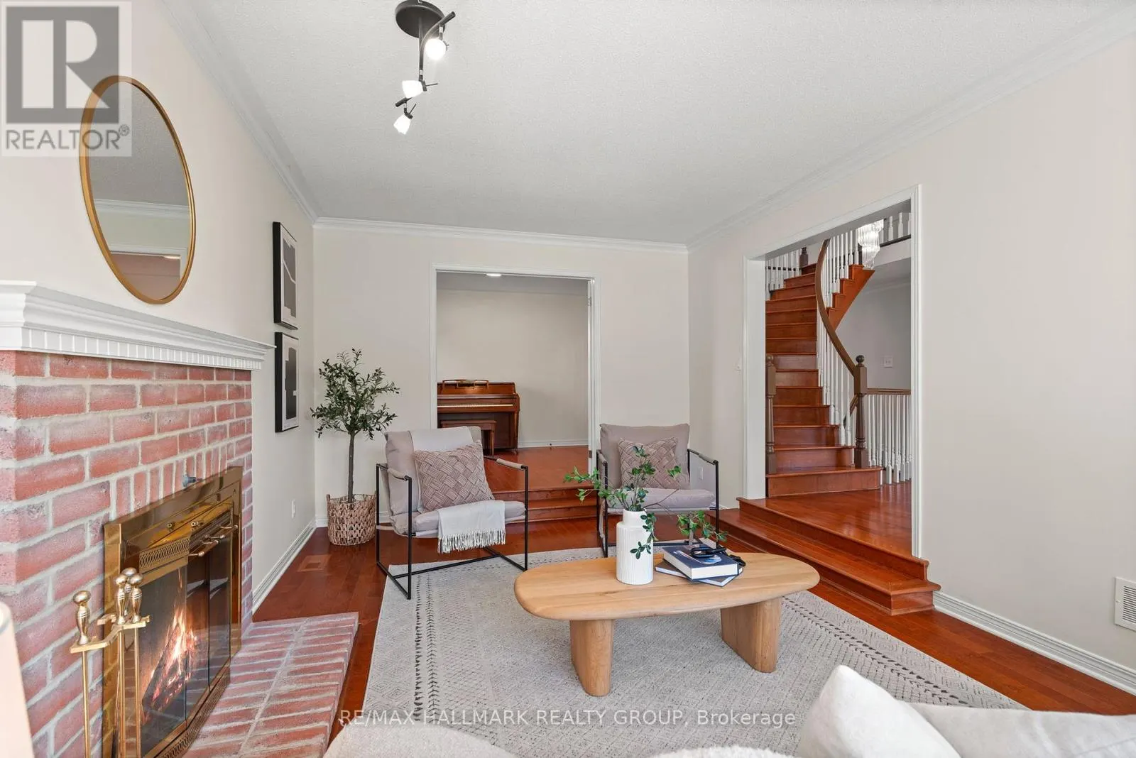 94 HOBIN STREET