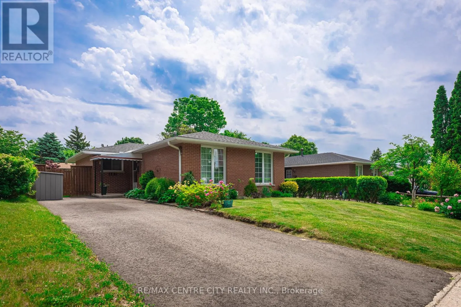 482 CASTLEGROVE BOULEVARD