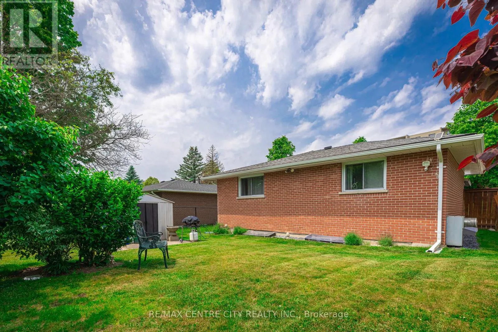 482 CASTLEGROVE BOULEVARD