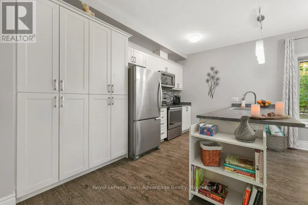 103 - 11B SALT DOCK ROAD, #103