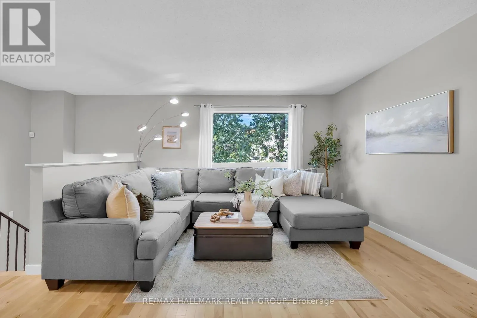 3 - 409 MONTFORT STREET